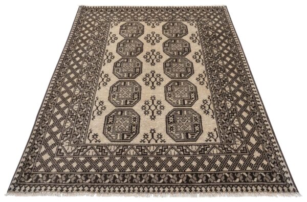 Aqchae Rug 232cm x 175cm / 7'7'' x 5'9'' - Image 3
