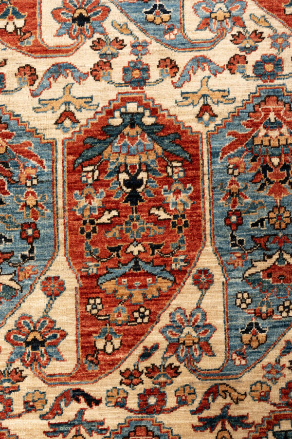 Fine Chob Rang 338cm x 249cm / 11'1'' x 8'2'' - Image 6