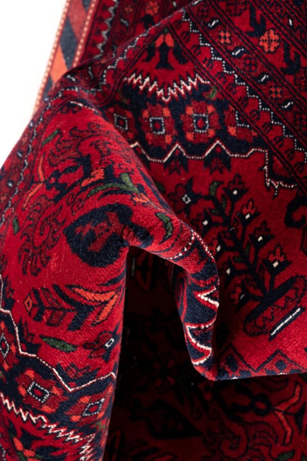 Fine Belgic 343cm x 253cm / 11'3'' x 8'3'' - Image 2