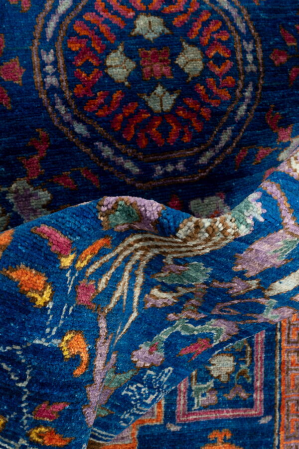 Chob Rang Khotan 244cm x 159cm / 8' x 5'3'' - Image 2