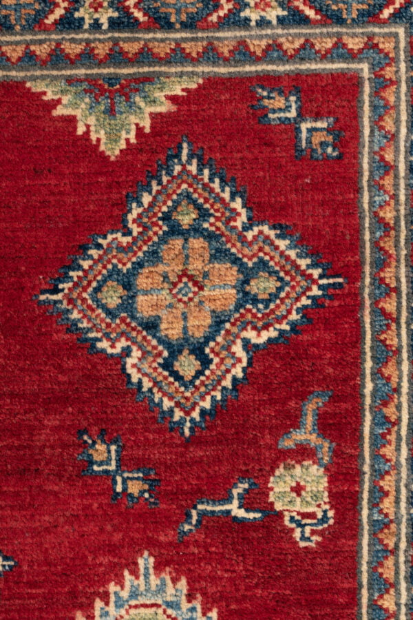 Fine Kazak 174cm x 120cm / 5'8'' x 3'11'' - Image 4