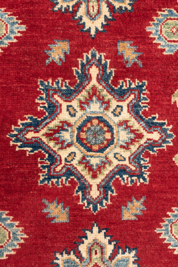 Fine Kazak 174cm x 120cm / 5'8'' x 3'11'' - Image 5