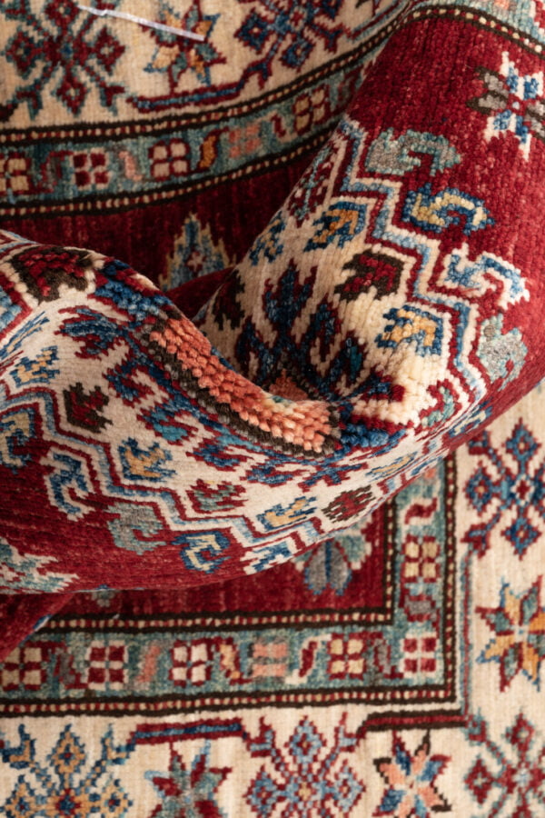 Fine Kazak 399cm x 82cm / 13'1'' x 2'8'' - Image 2