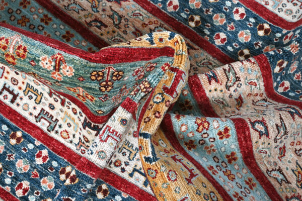 Aryana Rug 239cm x 174cm / 7'10'' x 5'9'' - Image 2