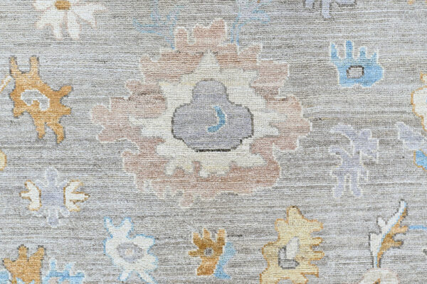 Chob Rang Oushak 410cm x 303cm / 13'6'' x 9'11'' - Image 3