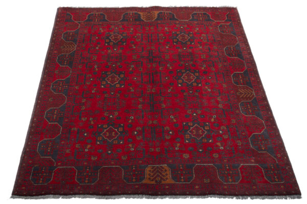 Khan Rug 195cm x 145cm / 6'5'' x 4'9'' - Image 3