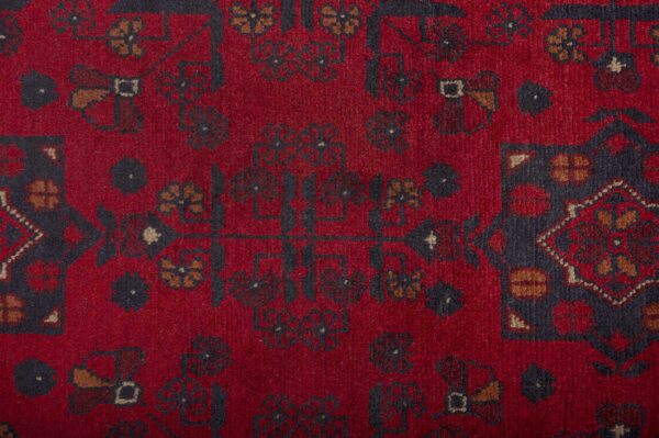 Khan Rug 195cm x 145cm / 6'5'' x 4'9'' - Image 6