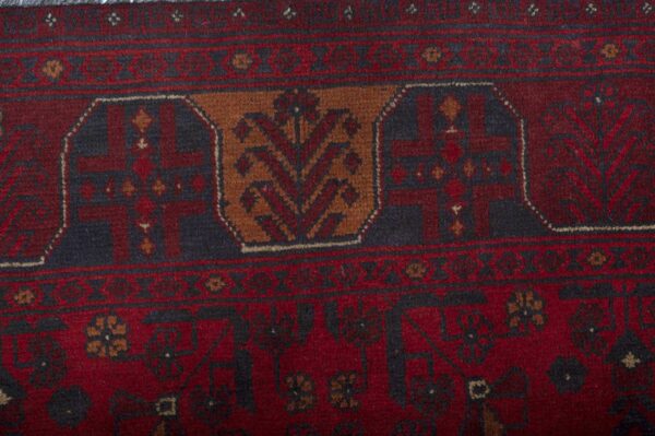 Khan Rug 195cm x 145cm / 6'5'' x 4'9'' - Image 8