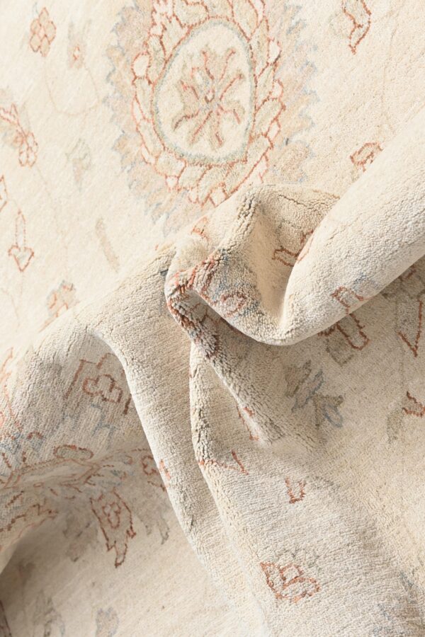 Ziegler Rug 362cm x 274cm / 11ft 10in x 9ft - Image 5