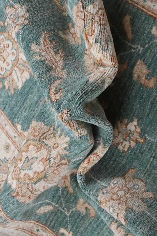 Ziegler Wide Runner 408cm x 123cm / 13ft 5in x 4ft - Image 5